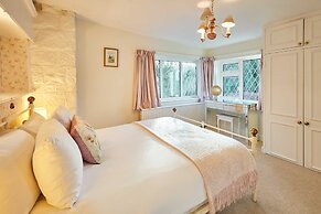 Host Stay Ailsa Cottage