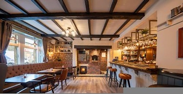 Host Stay Woodroffe Arms Hope Twin Room 2