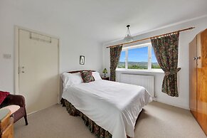 Host Stay Avoca Cottage