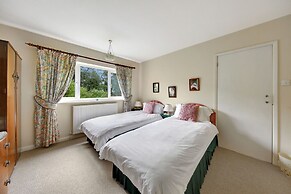 Host Stay Avoca Cottage