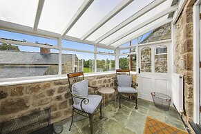 Host Stay Westbury Cottage