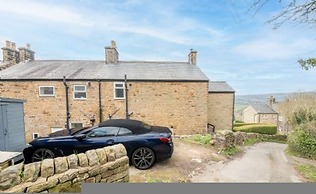 Host Stay Corner Cottage