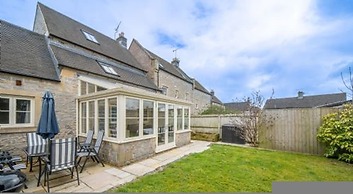 Host Stay Sparrow Cottage