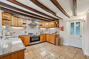 Host Stay Ivy Farm House - Wetton