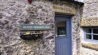 Host Stay Badger s Wood