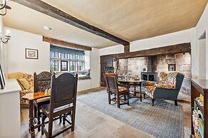 Host Stay Old Hall - Middle Mayfield