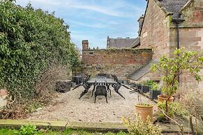 Host Stay Old Hall - Middle Mayfield