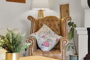 Host Stay Lakeview Cottage - Upper Hulme