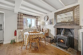 Host Stay Lakeview Cottage - Upper Hulme