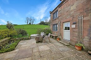 Host Stay Lakeview Cottage - Upper Hulme