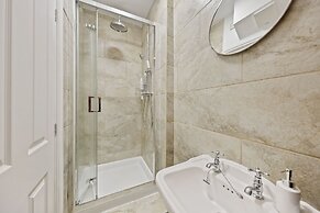 Host Stay Foxglove Cottage