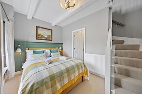 Host Stay Foxglove Cottage