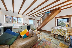 Host Stay Little Barn - Upper Hulme