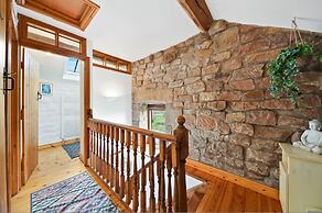 Host Stay Little Barn - Upper Hulme