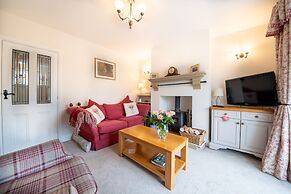 Host Stay Chimney Pots Cottage