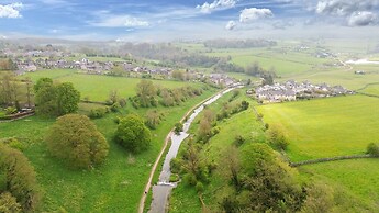 Host Stay Chimney Pots Cottage