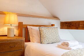 Host Stay Poppy s Cottage