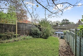 Host Stay Batemill Cottage