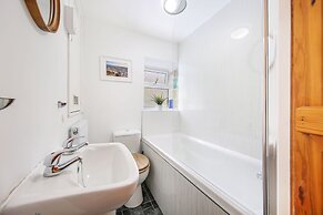 Host Stay Batemill Cottage