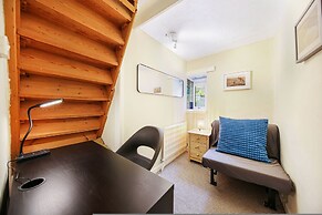 Host Stay Batemill Cottage