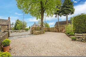 Host Stay Well Farm Cottage