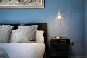 Host Stay Charnwood Cottage