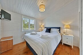 Host Stay Mahonia Lodge