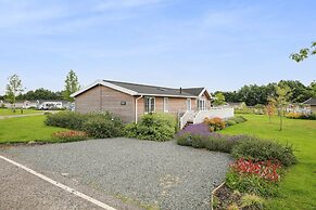 Host Stay Mahonia Lodge