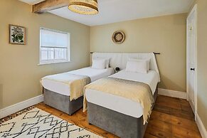 Host Stay Paradise Farm