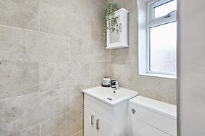 Host Stay Middle Cottage