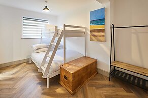 Host Stay Middle Cottage