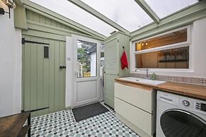 Host Stay Elsie s Escape