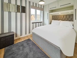 Host Stay Cedar Cottage