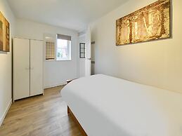 Host Stay Cedar Cottage