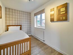 Host Stay Cedar Cottage