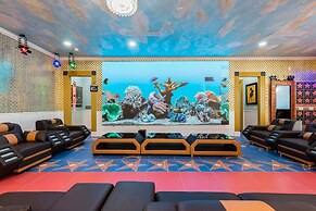 Ultimate Hollywood Themed Mansion for Big Groups