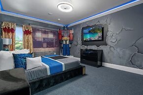 Ultimate Hollywood Themed Mansion for Big Groups