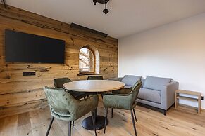Lavish Apartment With Sauna