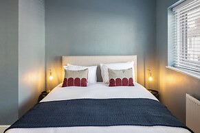 Tranquil Pontcanna Mews