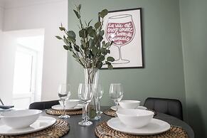 Tranquil Pontcanna Mews