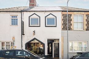 Tranquil Pontcanna Mews