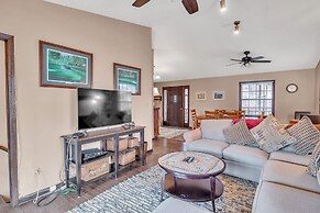 View West Lakefront Cottage 4 Bedroom Cottage