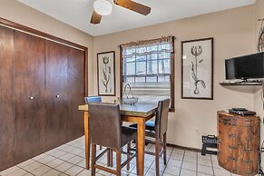 View West Lakefront Cottage 4 Bedroom Cottage