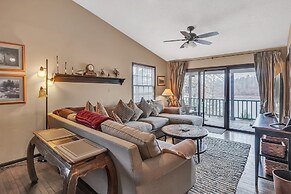 View West Lakefront Cottage 4 Bedroom Cottage