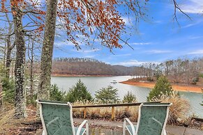 View West Lakefront Cottage 4 Bedroom Cottage