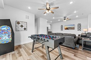 Cm132-6 -summer Breeze- Sleeps 17 6 Bedroom Home