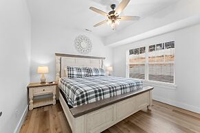 Cm132-6 -summer Breeze- Sleeps 17 6 Bedroom Home