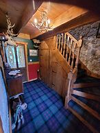 Traditional 2-bed Cottage in Dalry