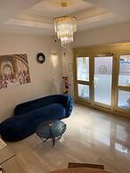 Golden palace luxury guest house