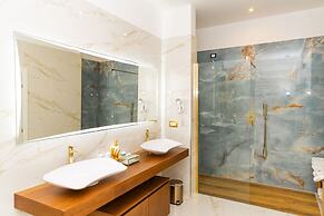 Golden palace luxury guest house